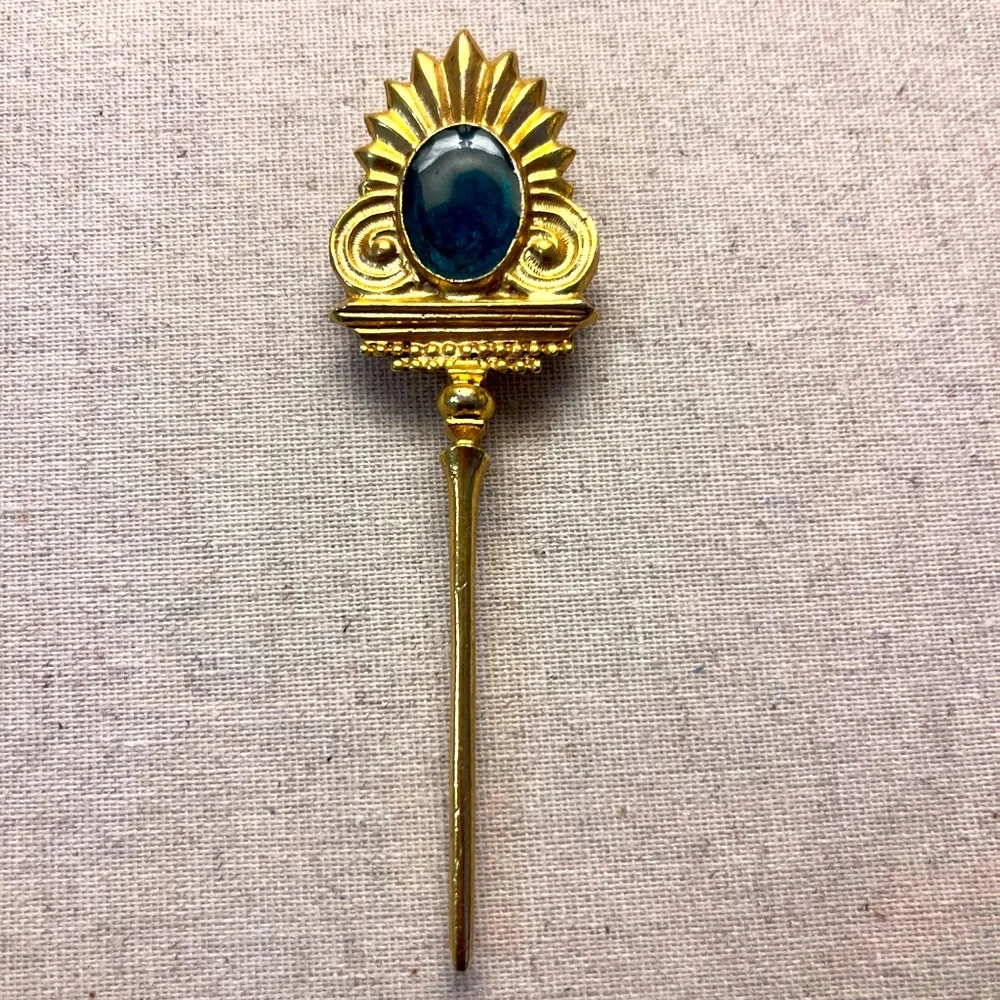 ✨ Unique Vintage Gold & Green Brooch - Picture 1 of 7